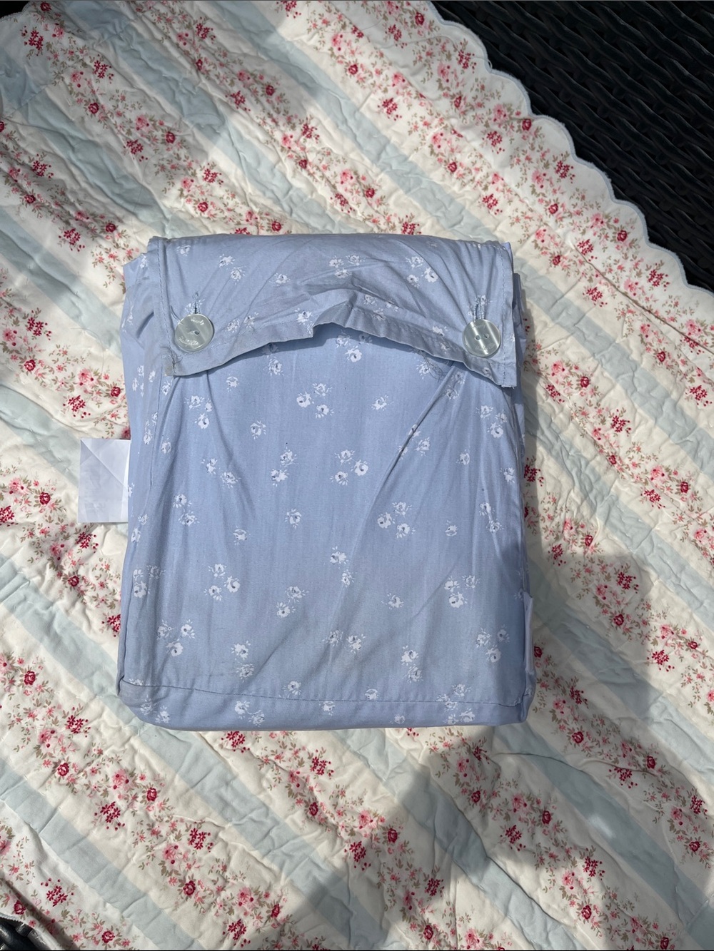 NEW SIMPLY, SHABBY CHIC, INDIGO FLORAL BLUE TWIN SHEET SET 🩵